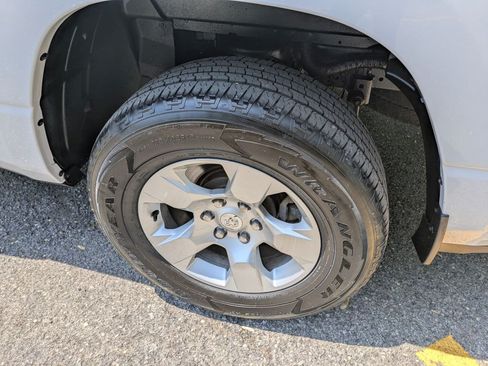 Used 2021 RAM 1500 Big Horn AWD/4WD image 36