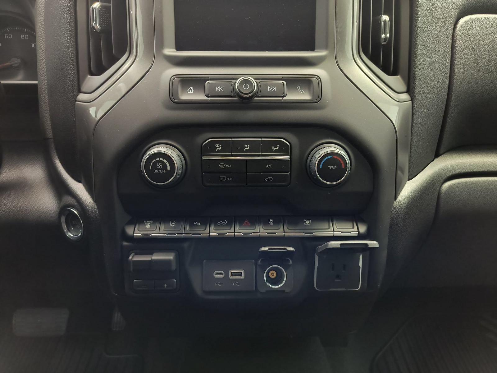 New 2026 Chevrolet Silverado 2500 Custom w/ Custom Value Package AWD/4WD image 15