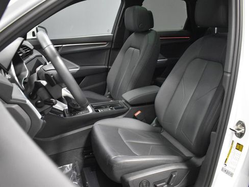 Used 2024 Audi Q3 2.0T Premium Plus w/ Premium Plus Package image 5