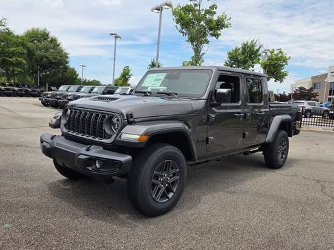 New 2026 Jeep Gladiator Sport AWD/4WD image 3