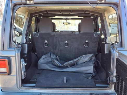 Used 2019 Jeep Wrangler Unlimited Sport S AWD/4WD image 10