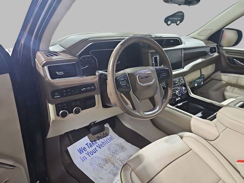 Used 2021 GMC Yukon XL Denali w/ Denali Premium Package AWD/4WD image 22
