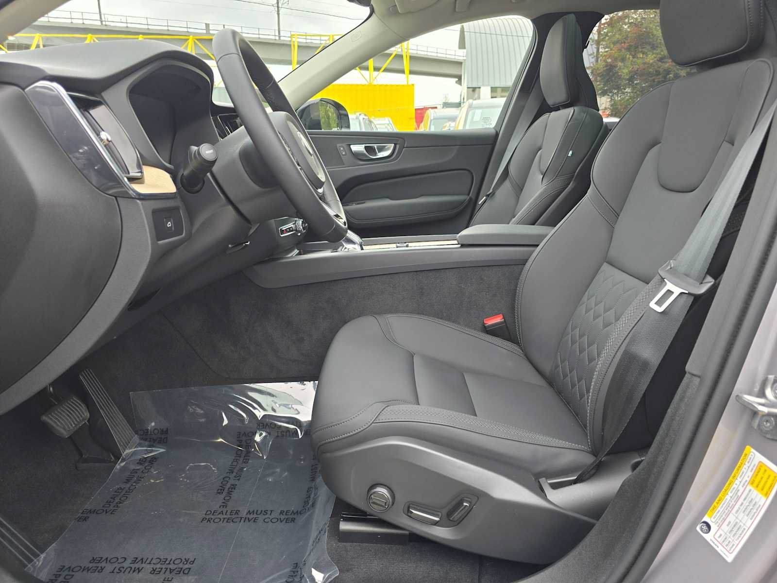 Used 2026 Volvo XC60 B5 Plus w/ Climate Package AWD/4WD image 19