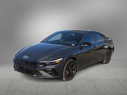 New 2026 Hyundai Elantra SEL Sport Premium image 4