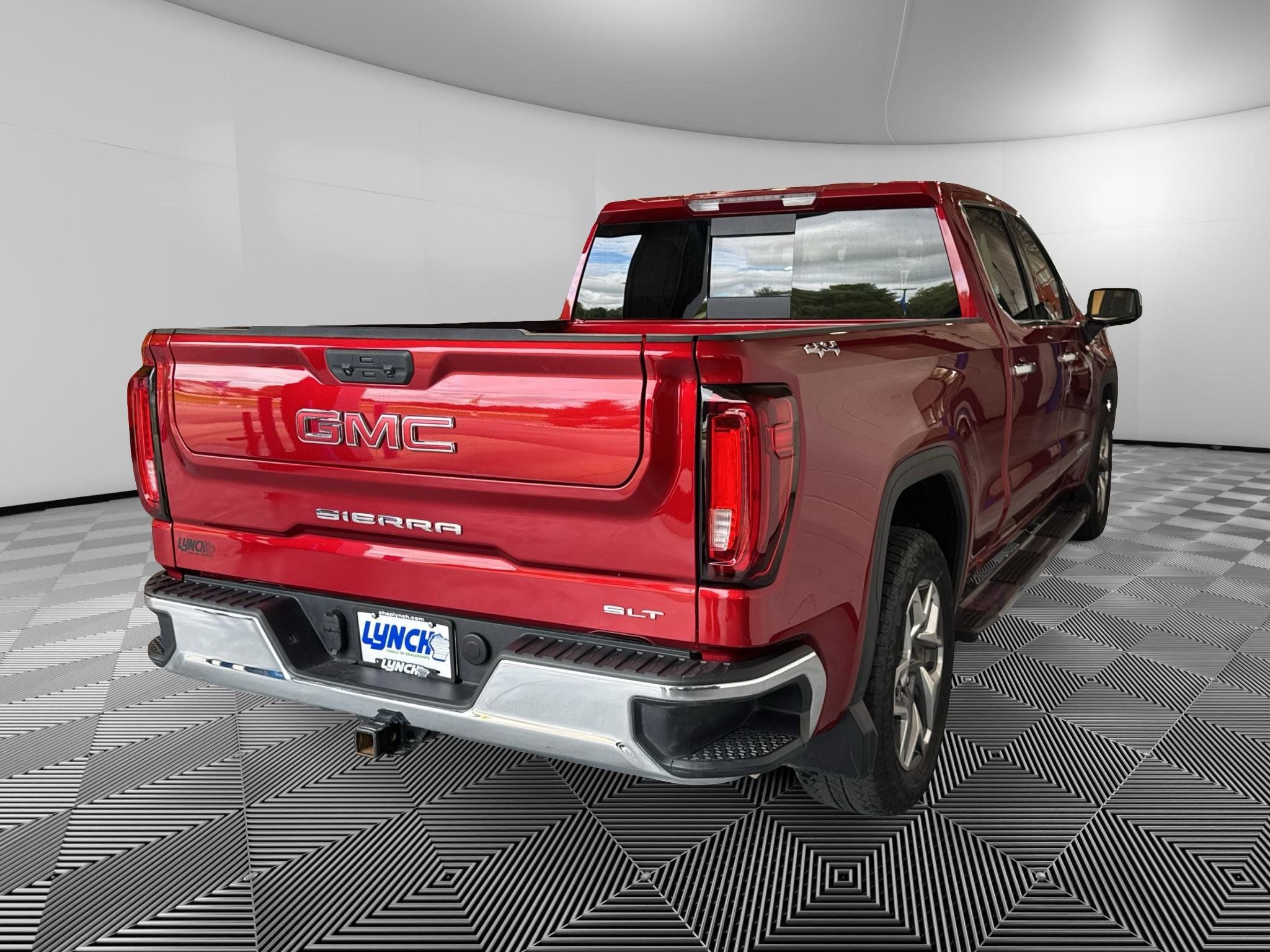 Used 2025 GMC Sierra 1500 SLT w/ SLT Premium Package AWD/4WD image 5