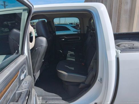Used 2024 RAM 2500 Laramie w/ Safety Group AWD/4WD image 10