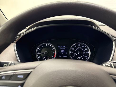 Used 2019 Hyundai Santa Fe SE AWD/4WD image 16