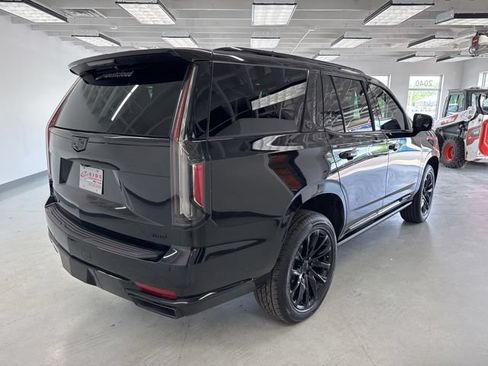 Used 2023 Cadillac Escalade Sport Platinum w/ LPO, ONYX Package AWD/4WD image 19