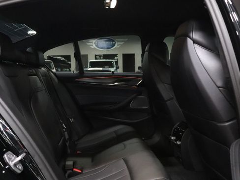 Used 2021 BMW M5 w/ Executive Package image 19