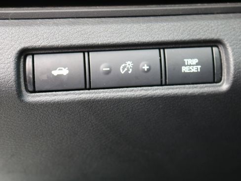 Used 2020 Nissan Altima 2.5 SR image 18