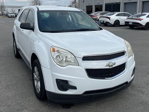 Used 2015 Chevrolet Equinox LS image 2