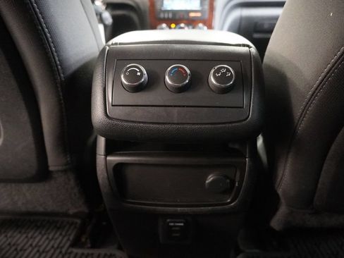 Used 2014 Chevrolet Traverse LT w/ All-Star Edition AWD/4WD image 29