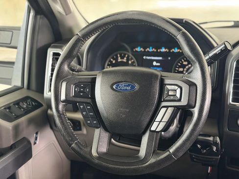 Used 2015 Ford F150 XLT AWD/4WD image 27