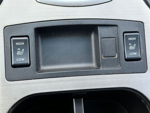 Used 2010 Subaru Legacy 2.5i Limited AWD/4WD image 25