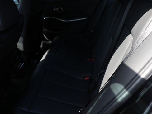 Certified 2025 BMW 330i Sedan w/ Premium Package image 35