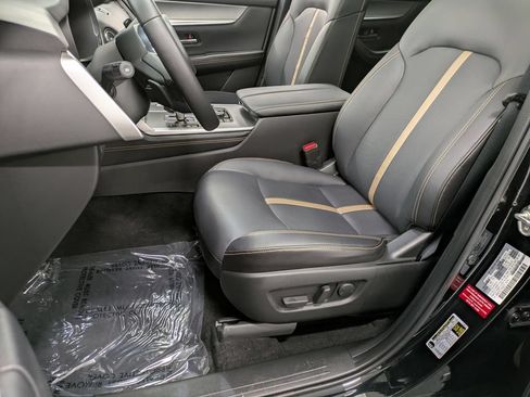 Certified 2025 MAZDA CX-90 3.3 Turbo w/ Premium Plus Pkg AWD/4WD image 10