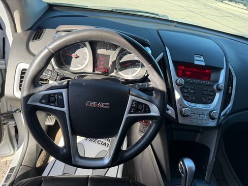 Used 2011 GMC Terrain SLT image 12