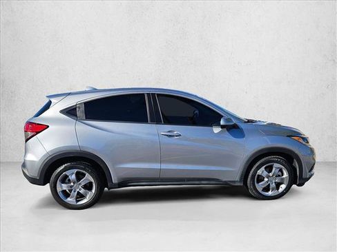 Used 2022 Honda HR-V LX image 4