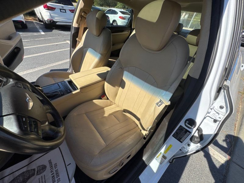Used 2015 Hyundai Genesis 3.8 w/ Option Group 02 RWD image 17