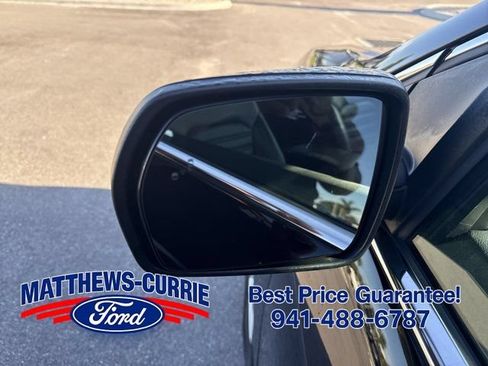 Certified 2023 Ford Edge SEL w/ Convenience Package AWD/4WD image 8