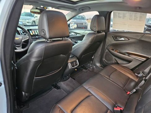 Used 2018 Chevrolet Malibu Premier image 24