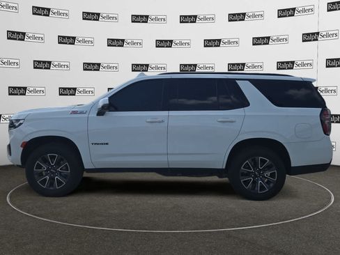 Used 2023 Chevrolet Tahoe Z71 w/ Luxury Package AWD/4WD image 3