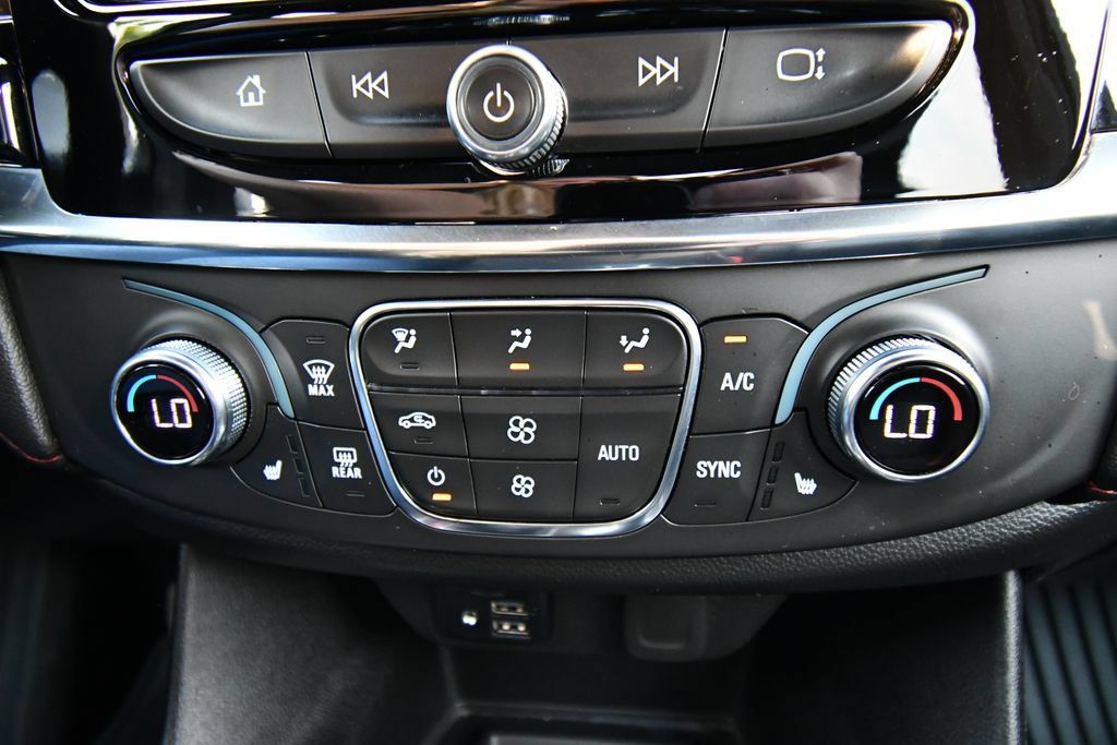 Used 2023 Chevrolet Traverse RS w/ LPO, Floor Liner Package AWD/4WD image 31