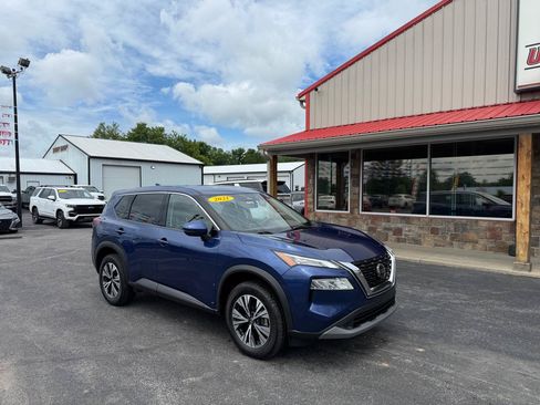Used 2021 Nissan Rogue SV AWD/4WD image 1