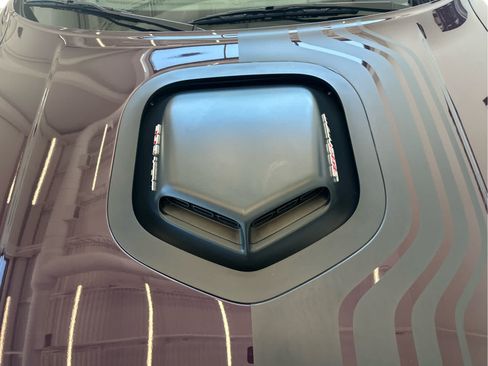 Used 2022 Dodge Challenger R/T Scat Pack w/ Shaker Package RWD image 9