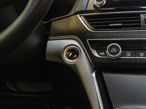 Used 2019 Honda Accord EX-L image 9