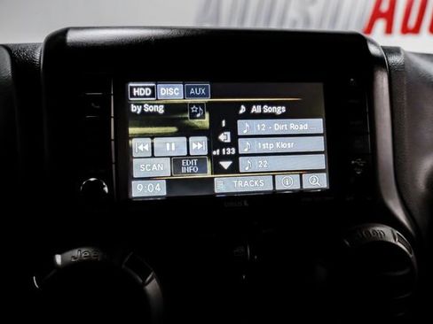 Used 2015 Jeep Wrangler Unlimited Sport w/ Quick Order Package 24S AWD/4WD image 33