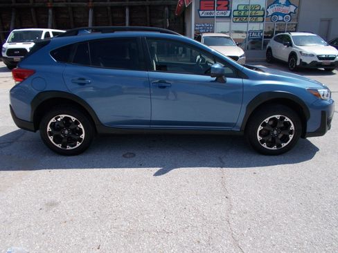 Used 2022 Subaru Crosstrek 2.0i Premium AWD/4WD image 4