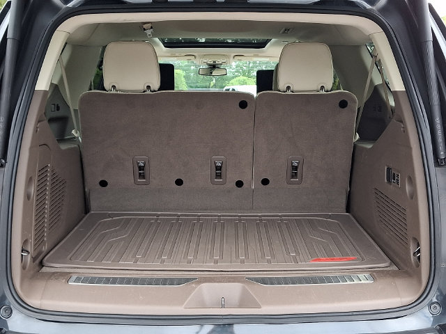 Used 2021 GMC Yukon XL Denali AWD/4WD image 30