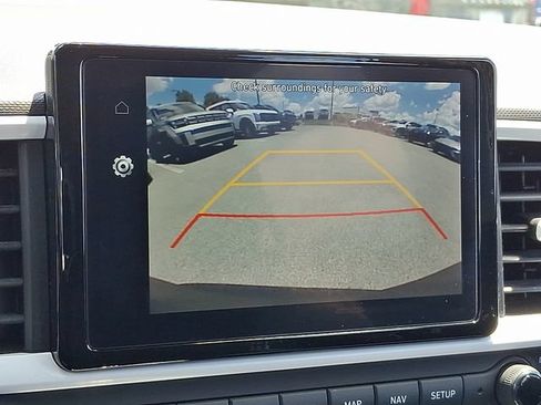 Used 2022 Hyundai Venue Limited w/ Cargo Package FWD image 17