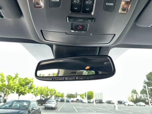 Certified 2023 Toyota Sienna Platinum FWD image 27