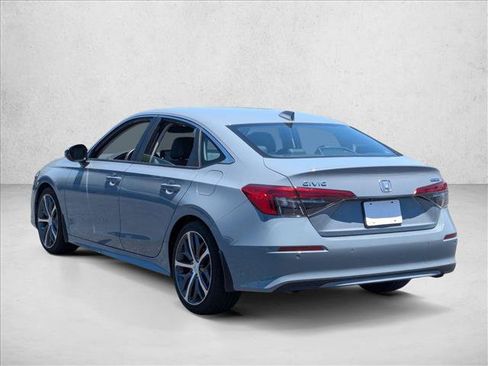 Used 2023 Honda Civic Touring image 7