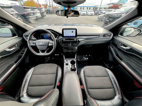 Used 2023 Ford Escape ST-Line image 18