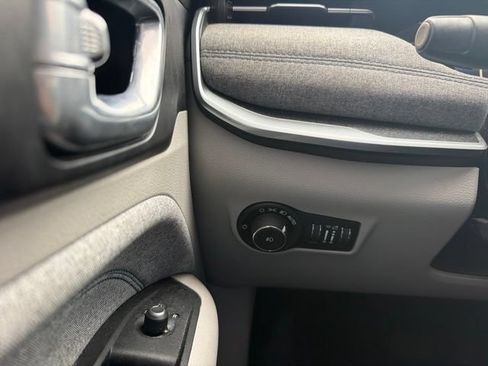 Used 2022 Jeep Compass Latitude w/ Convenience Group FWD image 13