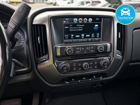 Used 2019 Chevrolet Silverado 2500 LT w/ LT Convenience Package AWD/4WD image 9