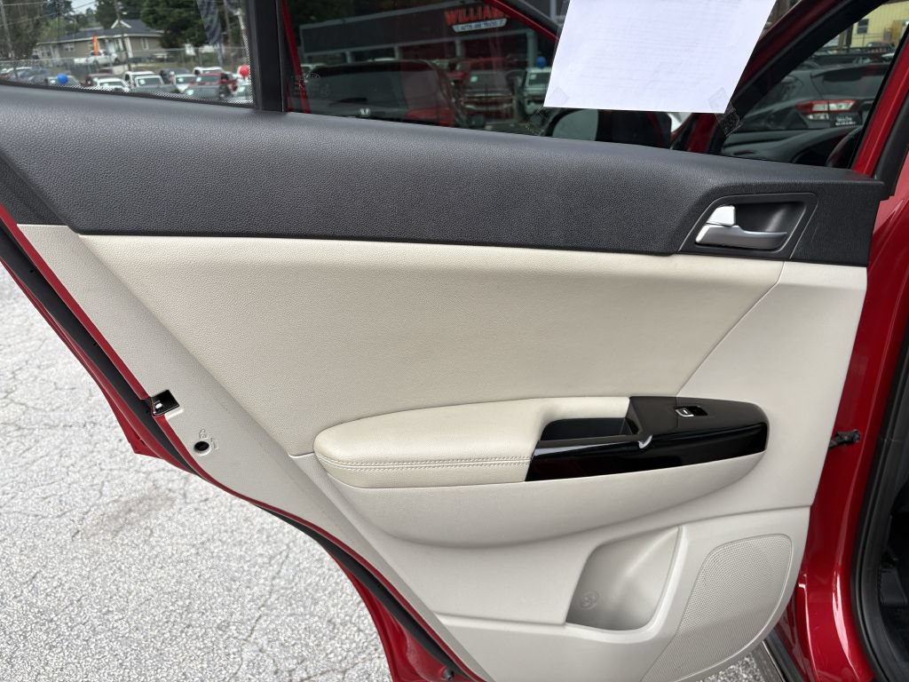 Used 2020 Kia Sportage S w/ Option Group 020 FWD image 15