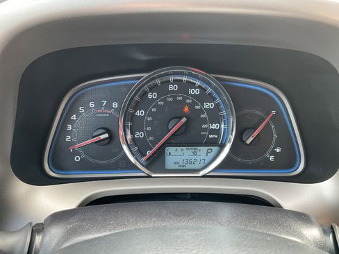 Used 2014 Toyota RAV4 Limited w/ Technology Package image 26