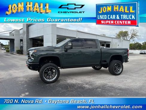 Used 2025 Chevrolet Silverado 2500 LTZ w/ Trail Boss Package AWD/4WD image 3