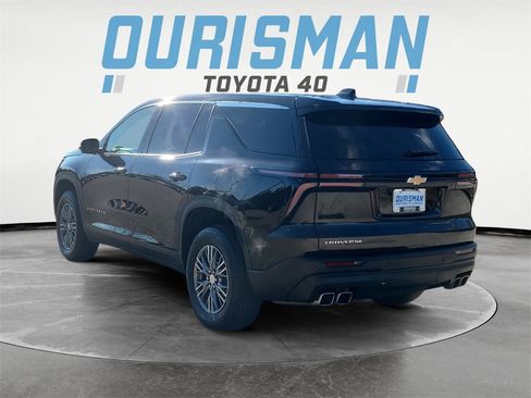 Used 2024 Chevrolet Traverse LS image 4