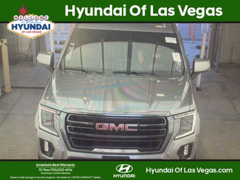 Used 2024 GMC Yukon AT4 w/ Technology Package image 1