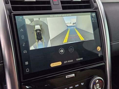 Used 2023 Land Rover Discovery HSE R-Dynamic image 25