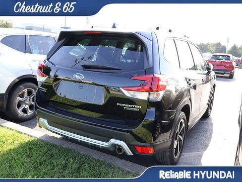 Used 2023 Subaru Forester Touring AWD/4WD image 21