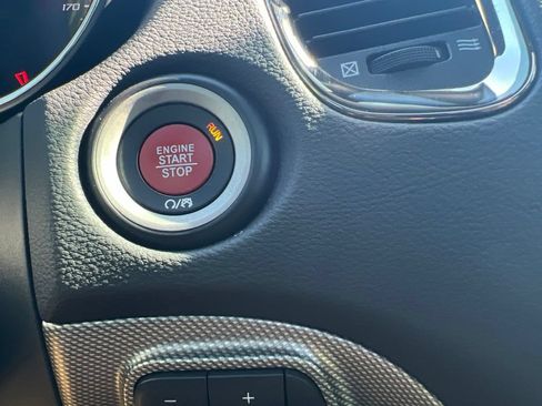 Used 2020 Dodge Durango SRT w/ Technology Group AWD/4WD image 46