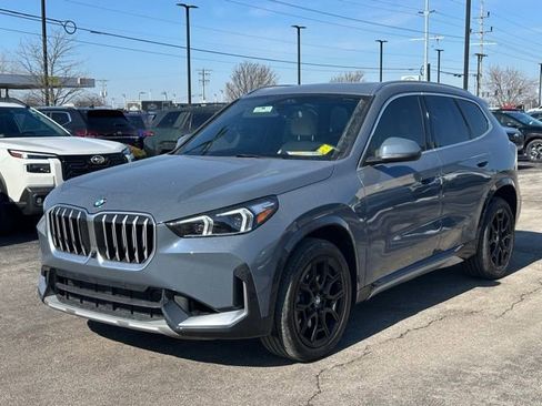 Certified 2025 BMW X1 xDrive28i w/ Technology Package image 4
