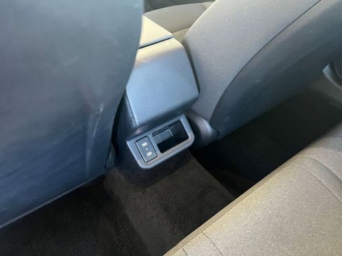 Used 2025 Kia K4 LXS FWD image 23