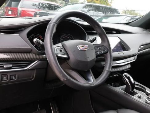 Certified 2022 Cadillac XT4 Sport image 10